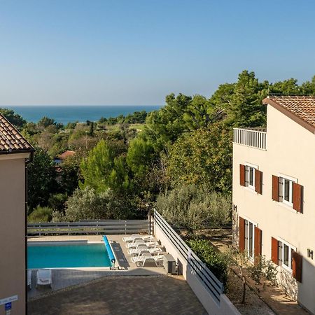 6-Bedroom Villa Chiara With Sea View بريمونتيرا المظهر الخارجي الصورة