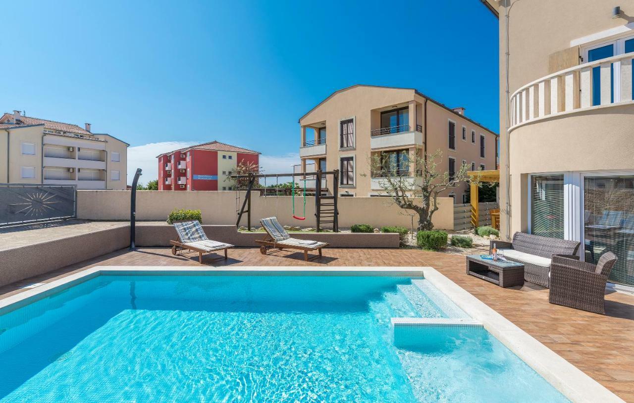 6-Bedroom Villa Chiara With Sea View بريمونتيرا المظهر الخارجي الصورة