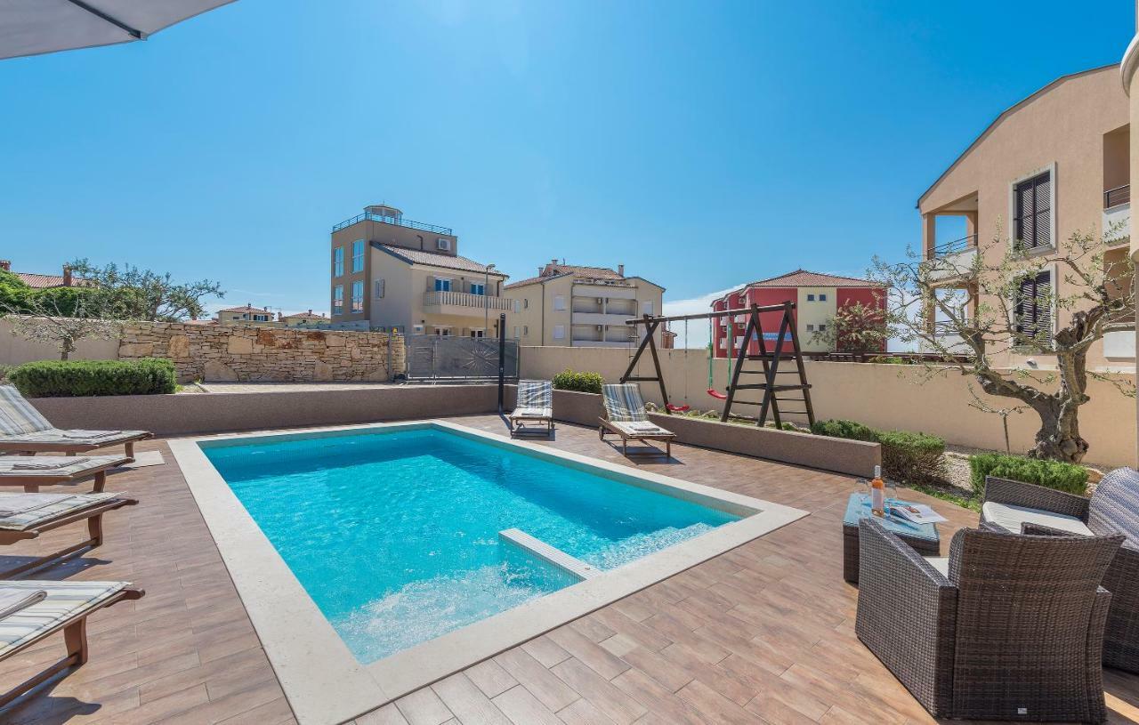 6-Bedroom Villa Chiara With Sea View بريمونتيرا المظهر الخارجي الصورة